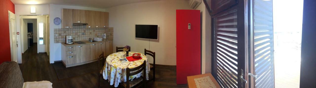 Apartament One *